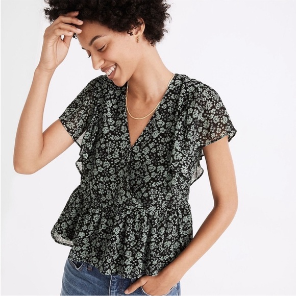 Madewell Tops - Madewell Georgette Ruffle-Sleeve Peplum Top in Fleur Field small